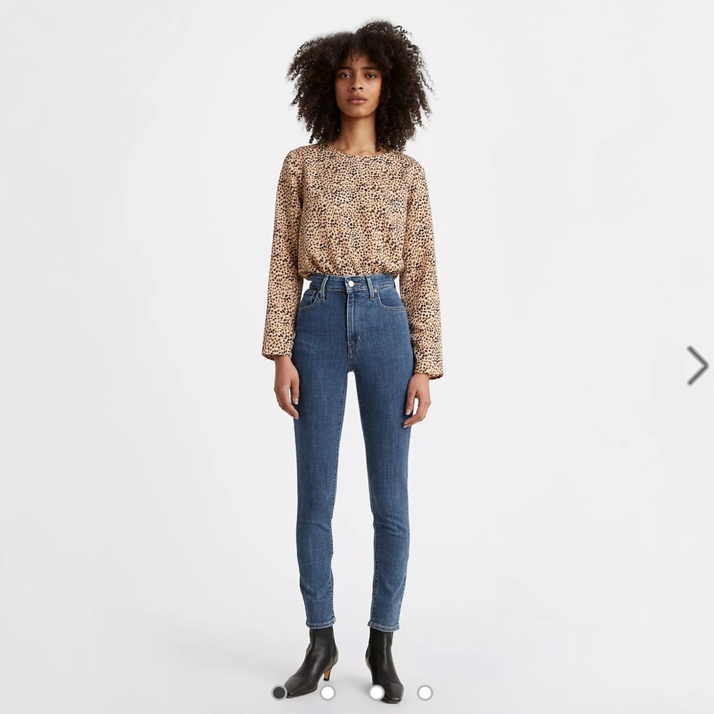 Levi’s 721 High Rise Skinny Women's Jeans in color Lapis Trot 26W X 28L